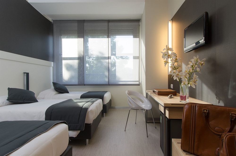 B&B Hotel Milano Aosta Esterno foto